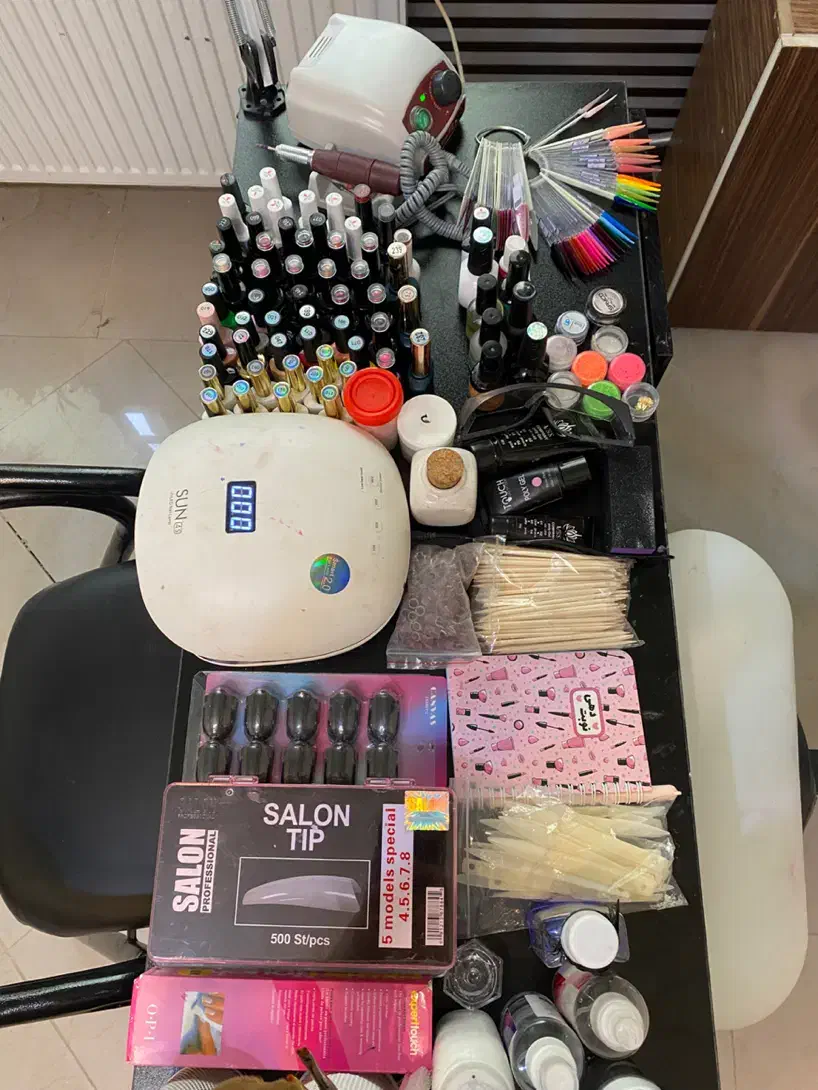 وسایل کاشت ناخن|آرایشگاه و سالنهای زیبایی|کرمانشاه, |دیوار