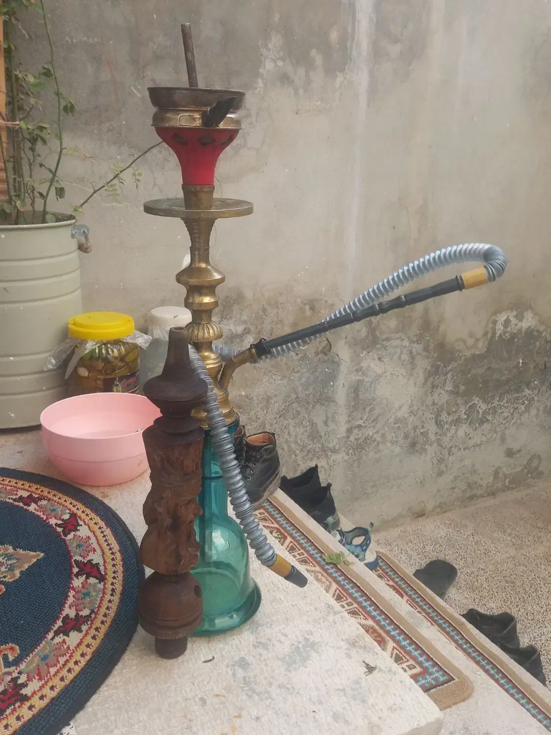 یک عدد قلیان برنجی همراه یک عدد تنه چوبی قلیان|کلکسیون و سرگرمی|کرمانشاه, |دیوار