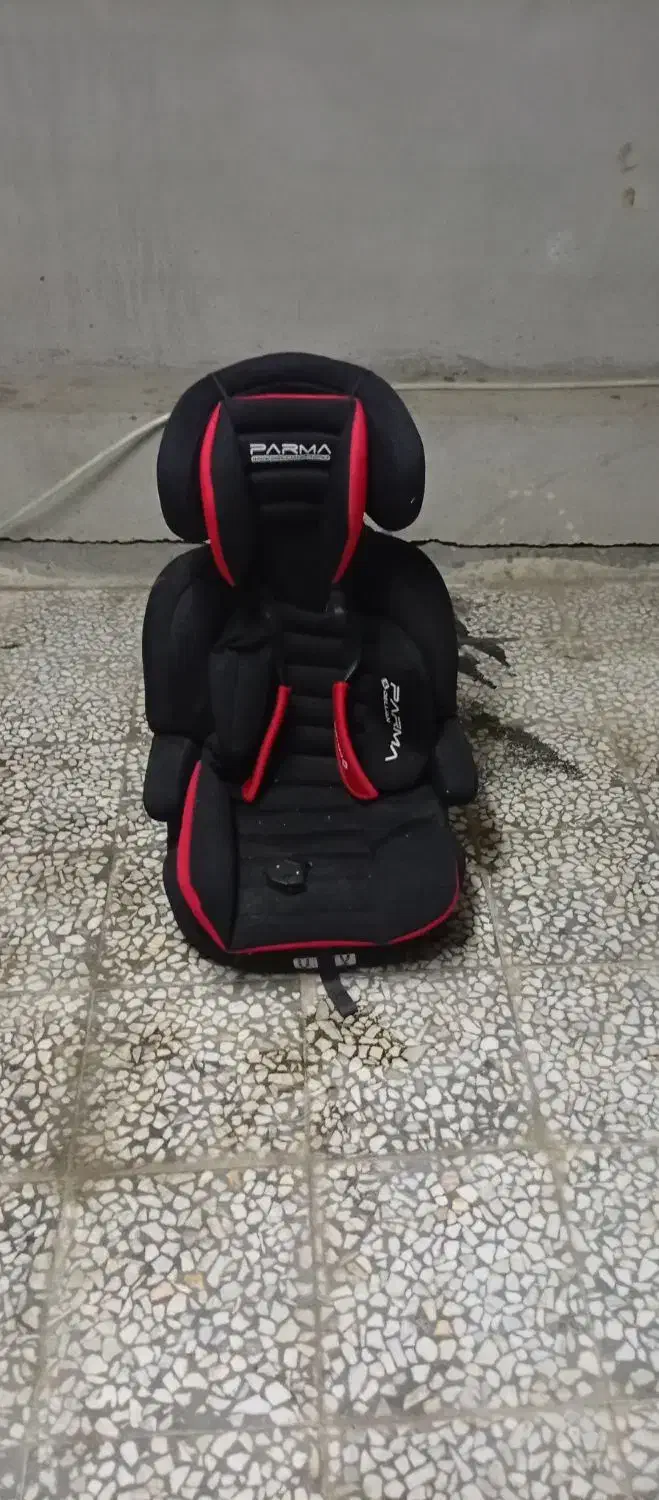 صندلی ماشین کاملا نو|تخت و صندلی بچه|بندر انزلی, کلیور|دیوار