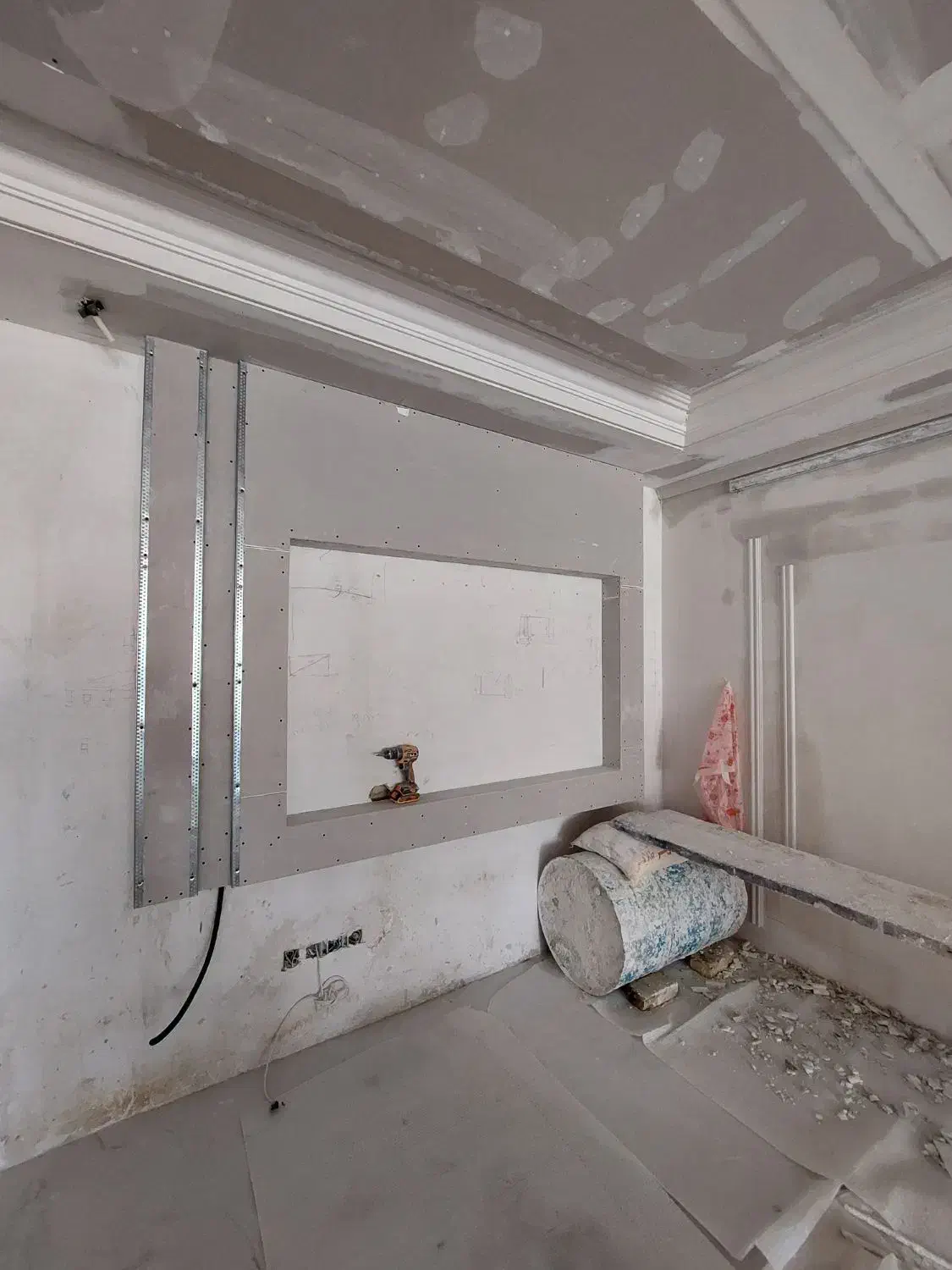 اجرای سقف و دیوار کاذب،کناف،دکوراتیو|خدمات پیشه و مهارت|تهران, زرکش|دیوار