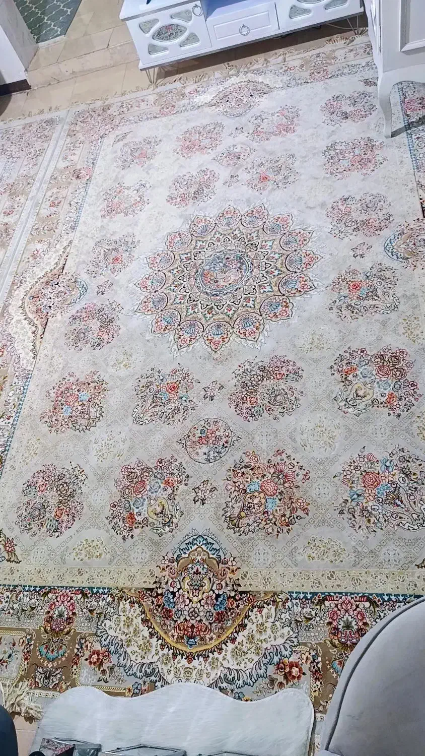 فرش ۹ متری ۷۰۰ شانه|فرش|ملایر, |دیوار