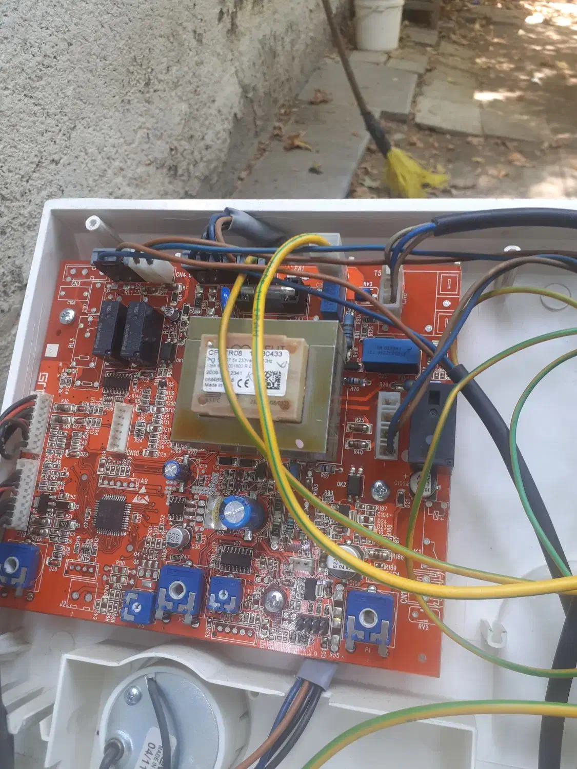 پکیج دیواری و کارهای فنی منازل|خدمات پیشه و مهارت|تهران, تجریش|دیوار