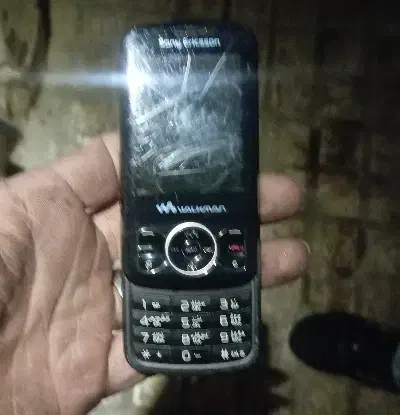 sony ericsson  w100|موبایل|تهران, خواجه نظام الملک|دیوار