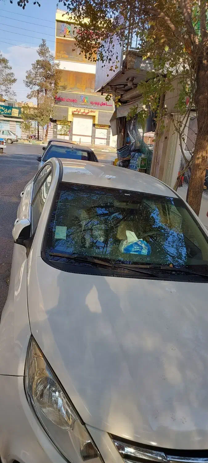 جک j4 سفید مدل مرداد ۱۴۰۲ بدون رنگ|خودرو سواری و وانت|قم, شهرک قدس|دیوار