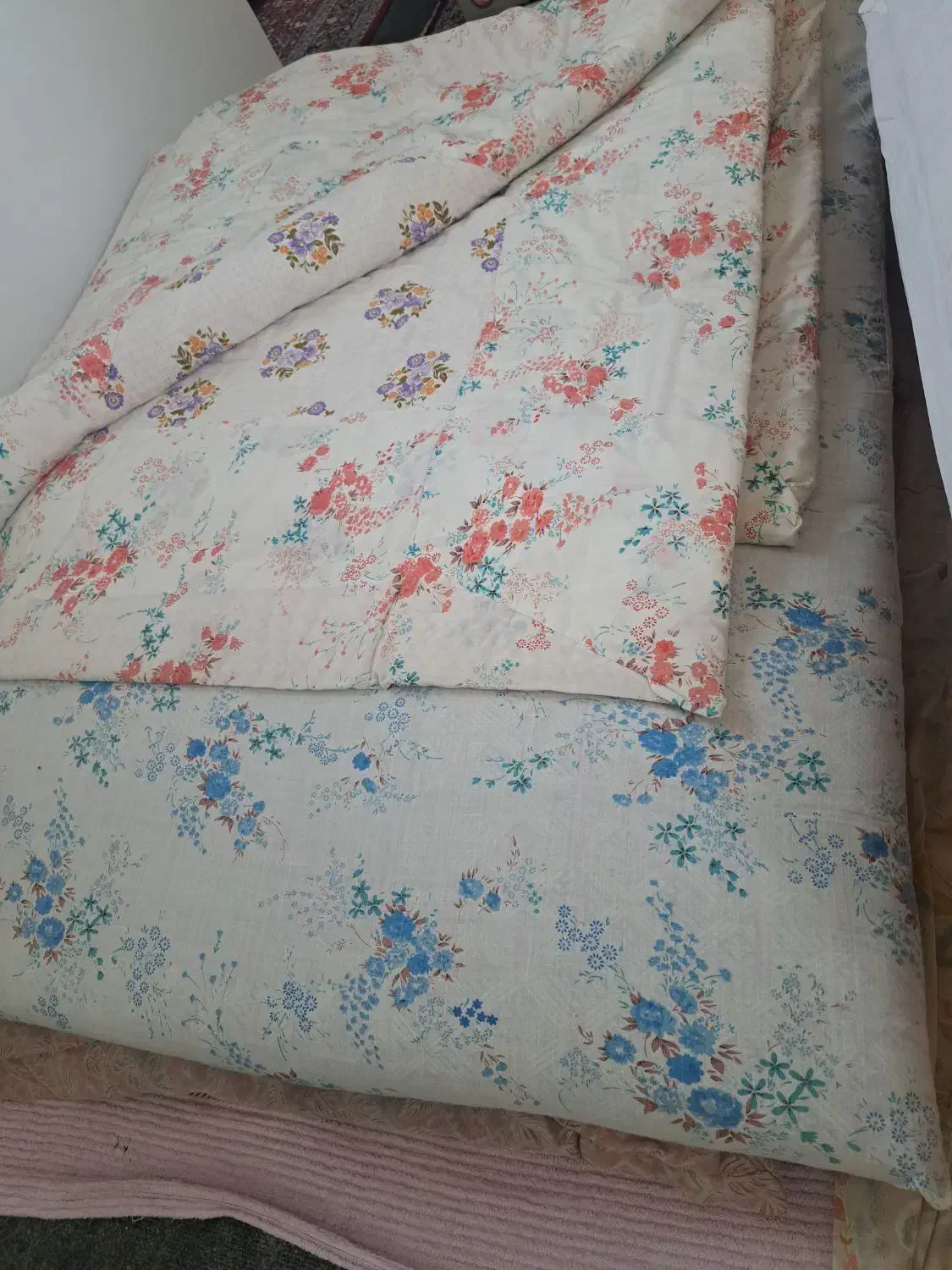 تشک و لحاف پنبه|رختخواب، بالش، پتو|یزد, |دیوار