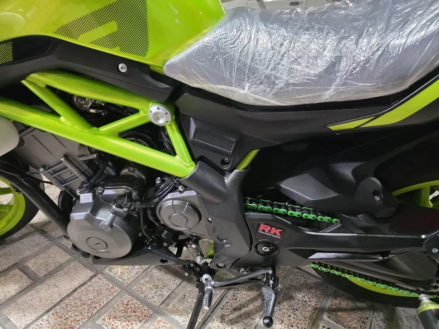 بنلی ۳۰۰ جفت|موتورسیکلت|اسلامشهر, شهرک توحید|دیوار