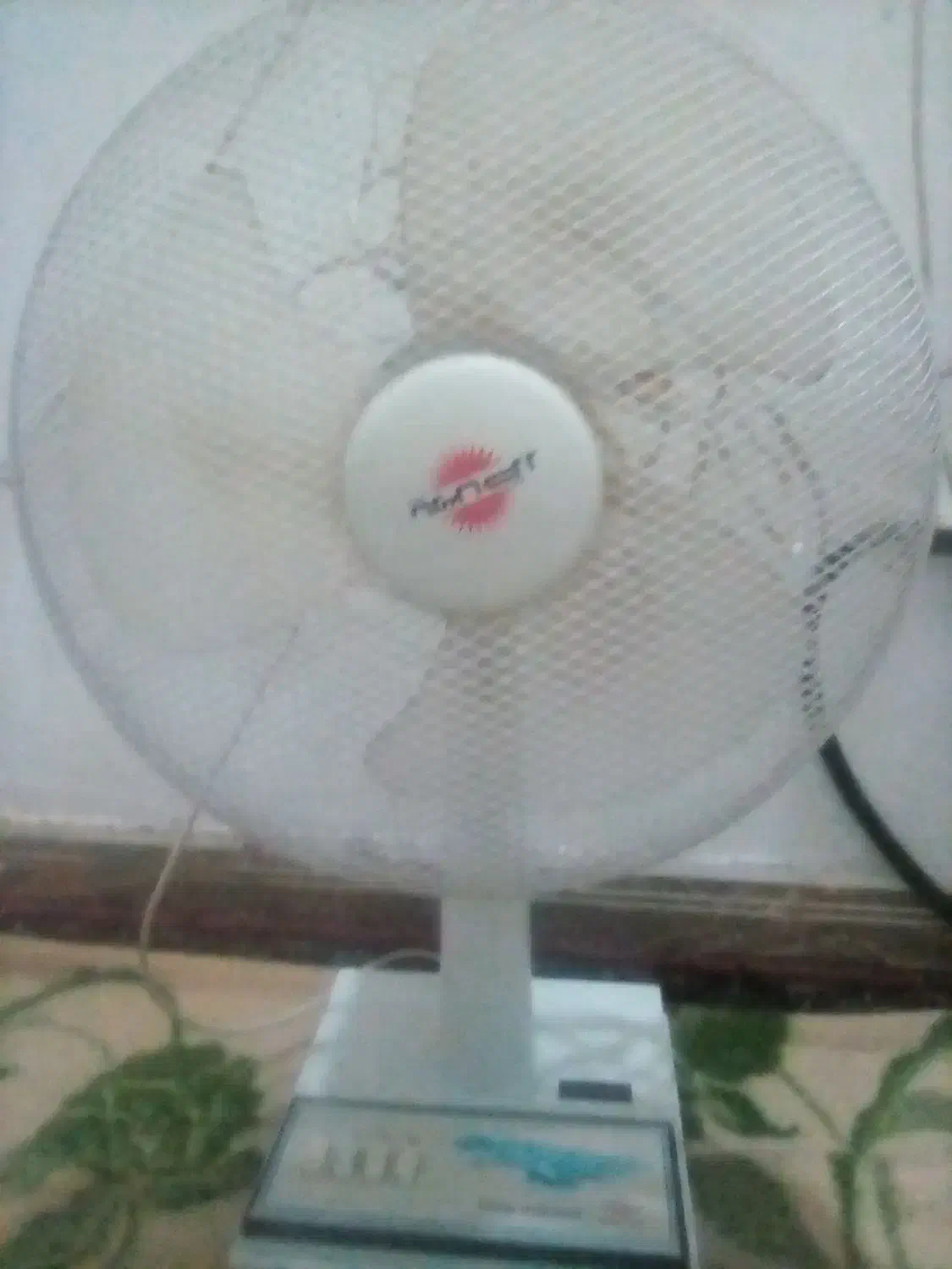 یک عدد پنکه پارس خزر|پنکه و تصفیه‌کنندهٔ هوا|کرمان, |دیوار