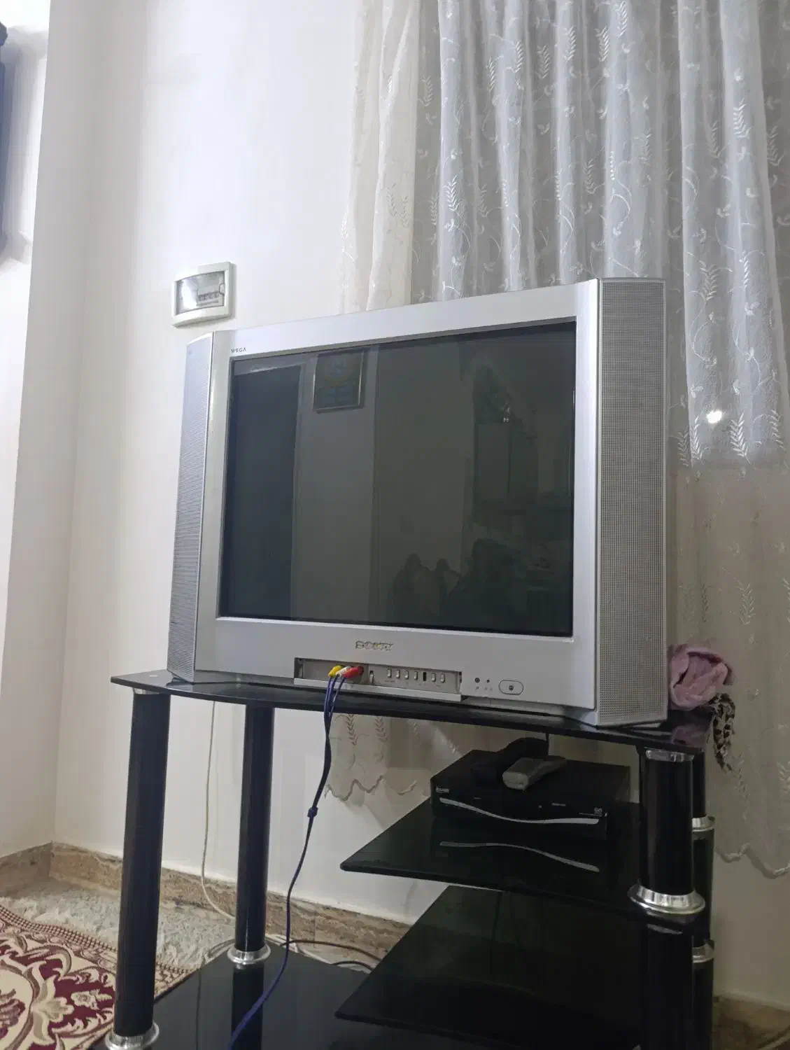 تلویزیون قدیمی|تلویزیون و پروژکتور|بروجرد, |دیوار