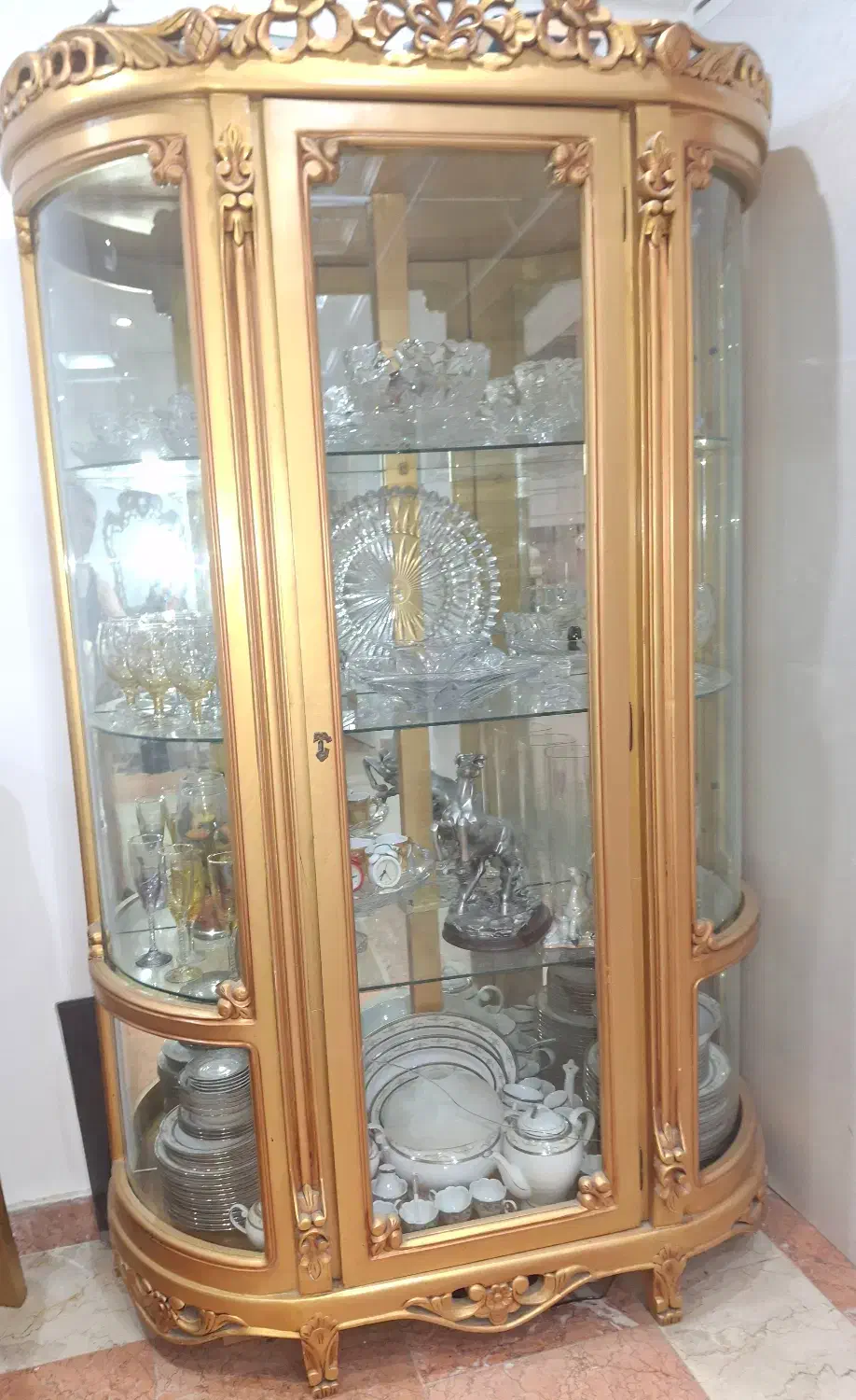 بوفه  ورق طلا شیک|بوفه، ویترین، کنسول|تهران, جنت‌آباد جنوبی|دیوار