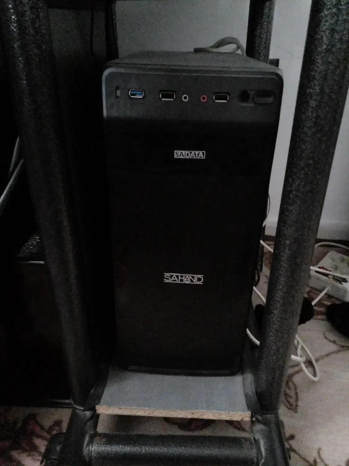 رایانه رومیزی|رایانه رومیزی|سمنان, |دیوار