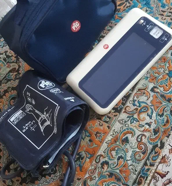 دستگاه فشار سنج pic ایتالیایی|آرایشی، بهداشتی، درمانی|قم, دروازه چوبی|دیوار