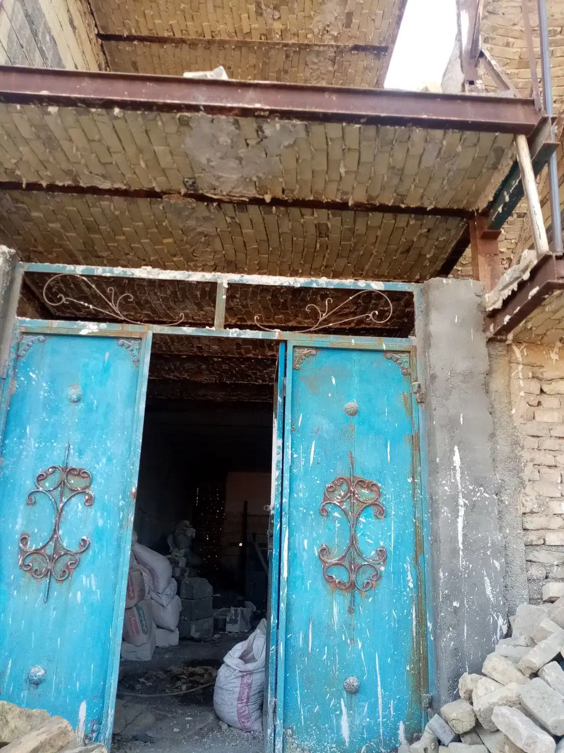 طبقه همکف 100متر بدون امتیاز به فروش میرسد|فروش آپارتمان|مشهد, شیرحصار|دیوار