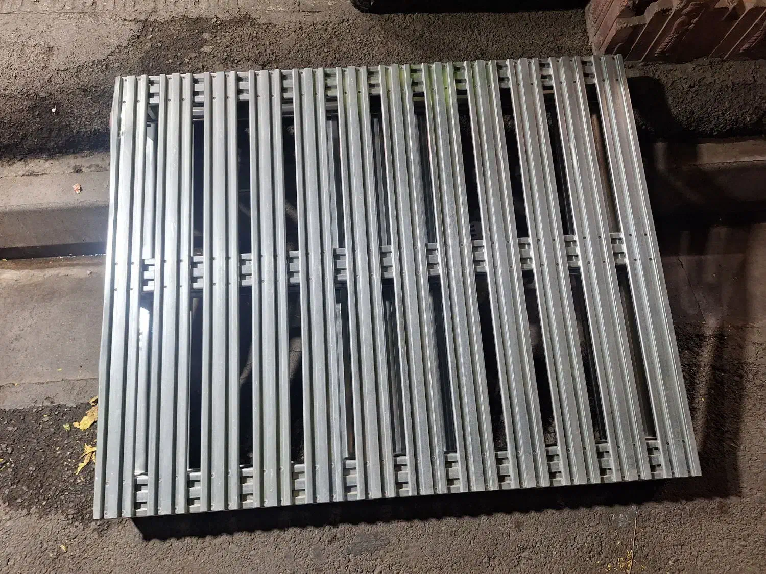 پالت گالوانیزه|ابزارآلات|کرج, حصارک بالا|دیوار