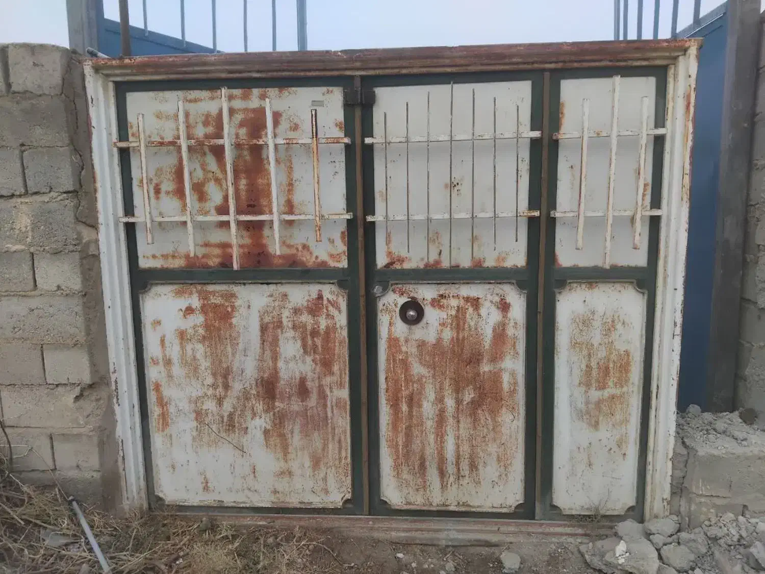 درب حیاط محکم|مصالح و تجهیزات ساختمان|بکتاش, |دیوار