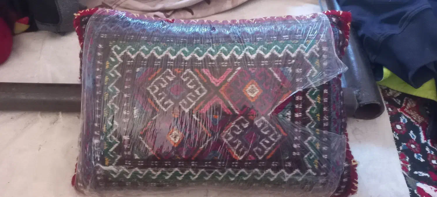 پشتی گلیم.|پشتی|بجنورد, |دیوار