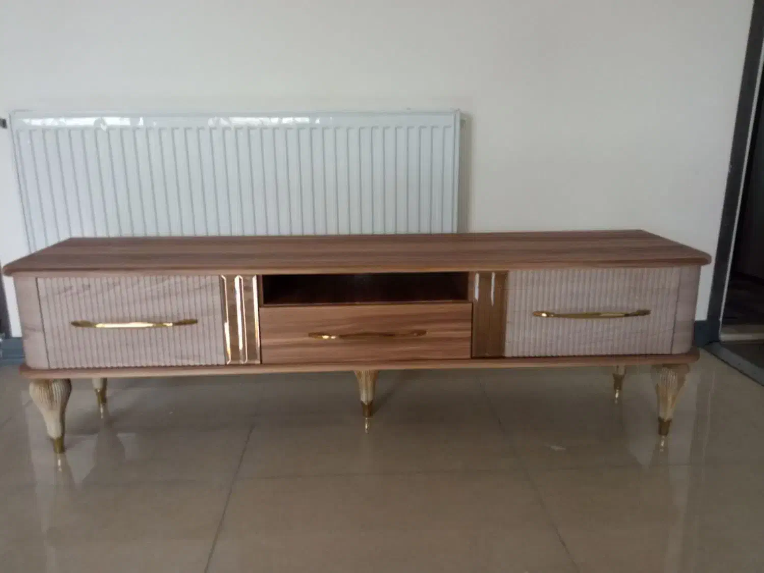 میز تحریر ومیز ال ای دی|میز تحریر و کامپیوتر|شیراز, کوشک میدان|دیوار