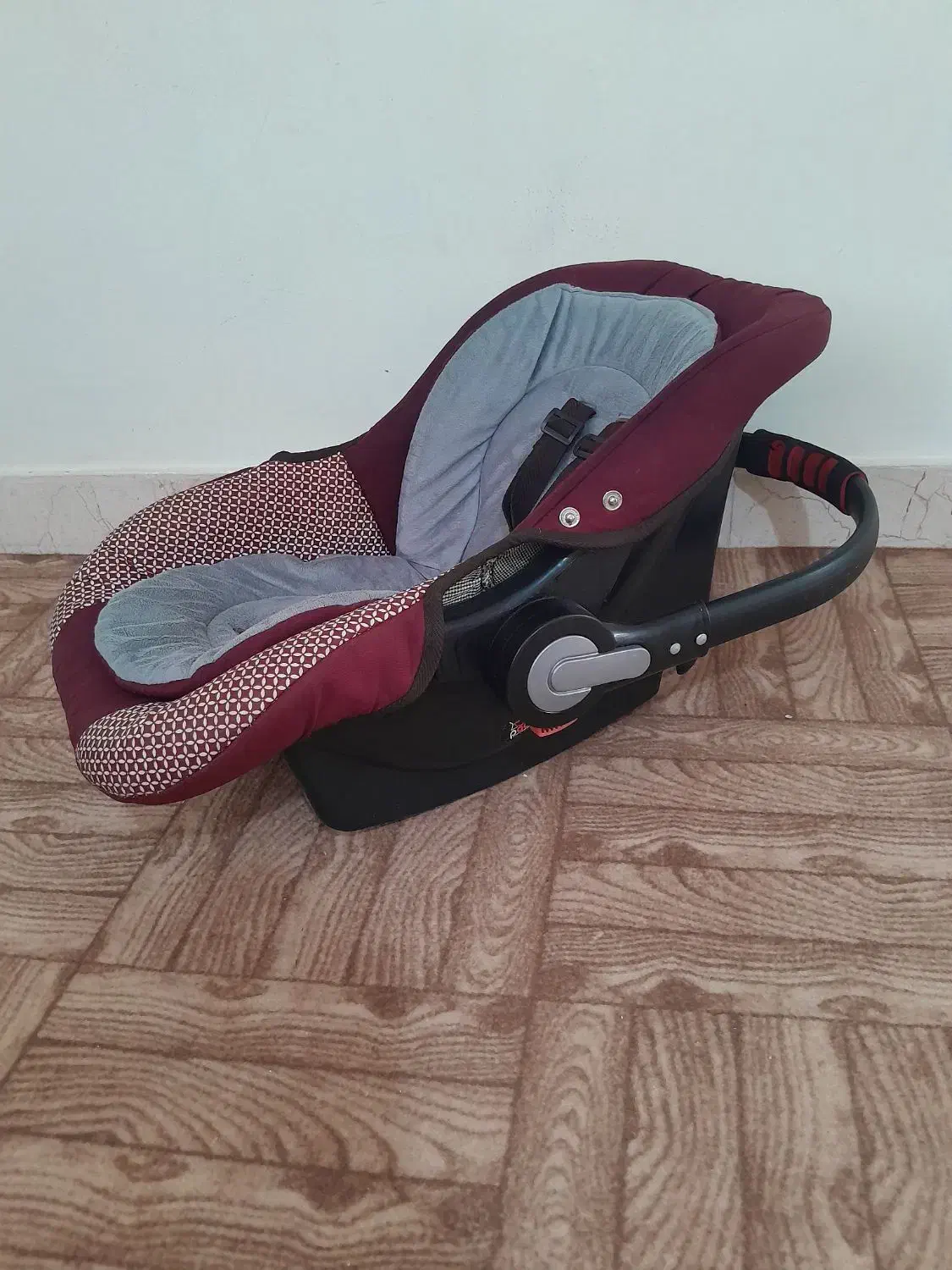 وسایل سیسمونی|کالسکه و لوازم جانبی|بروجرد, |دیوار