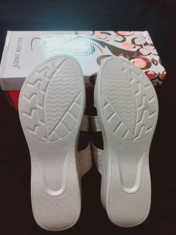 دمپایی عربی|کیف، کفش، کمربند|زاهدان, |دیوار