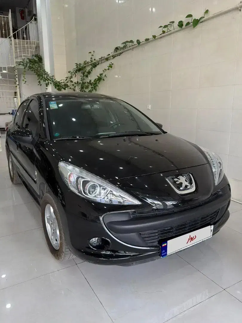 پژو 207i پانوراما دنده‌ای، مدل ۱۴۰۴|خودرو سواری و وانت|شیراز, ترمینال باربری|دیوار