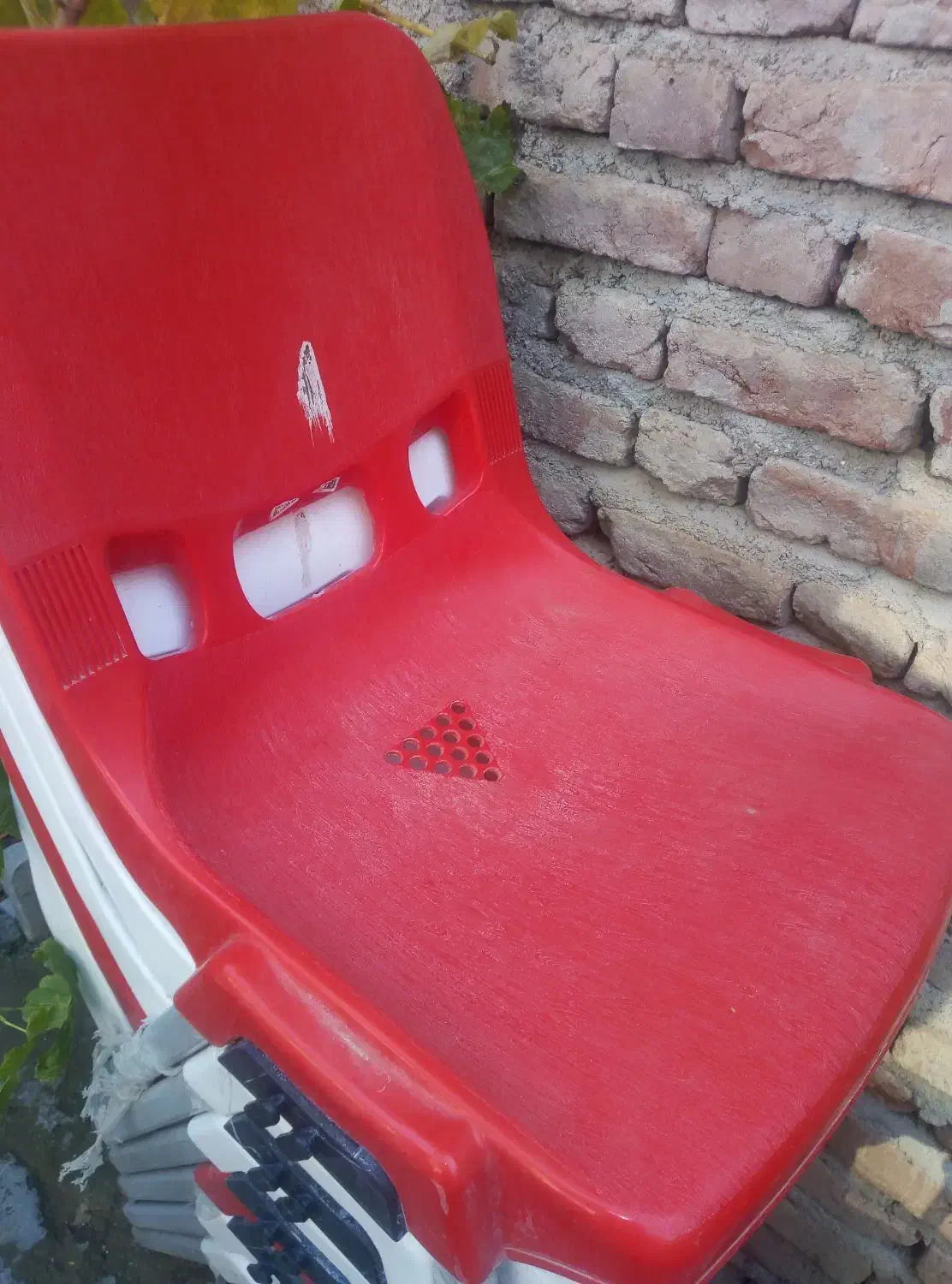 6عدد صندلی در حد نو|میز و صندلی غذاخوری|مراغه, |دیوار