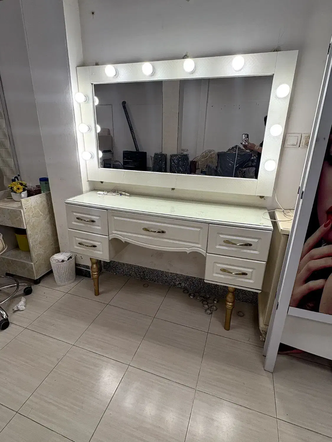 تمام وسایل آرایشگاه زنانه صفرتاصد|آرایشگاه و سالن‌های زیبایی|نورآباد, |دیوار