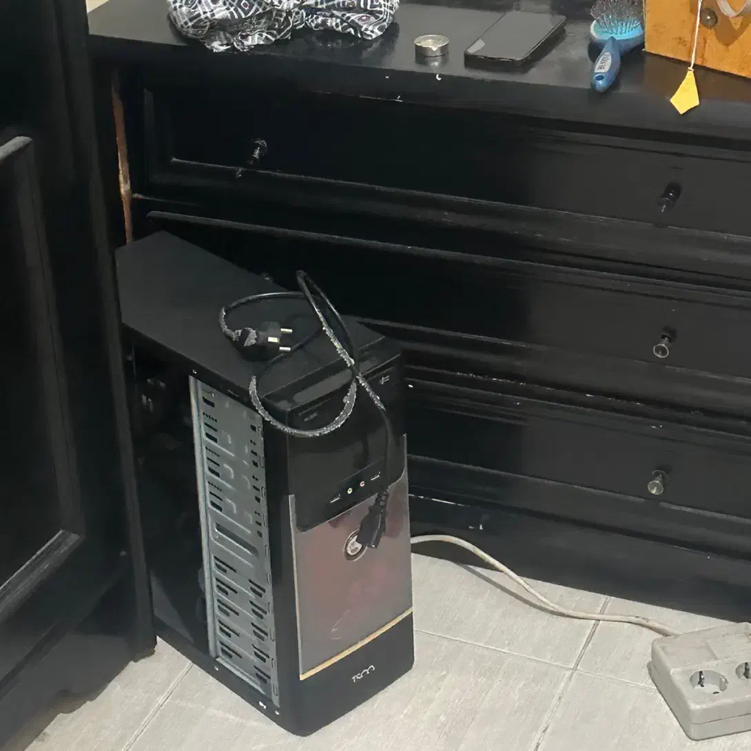 فروش خیلی فوری به دلیل جابجایی قیمت مناسب|حراج|اصفهان, پرتمان|دیوار