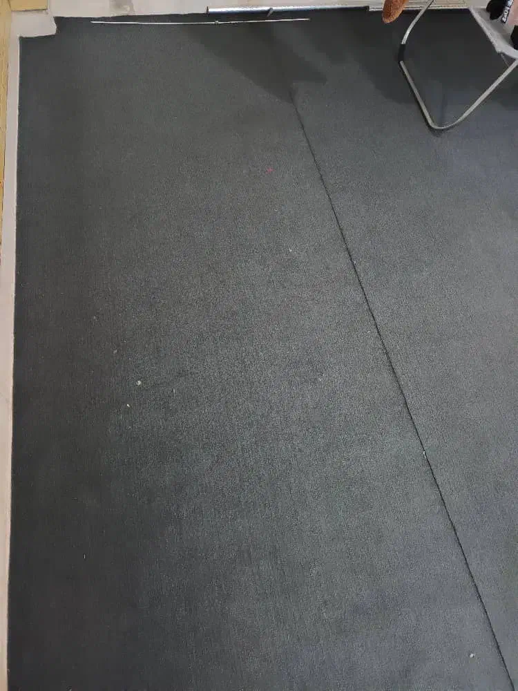 موکت در حد نو طوسی پررنگ|موکت|ساوه, |دیوار