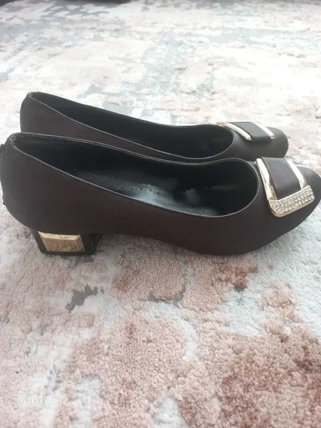 کفش زنانه|کیف، کفش، کمربند|قم, انسجام|دیوار