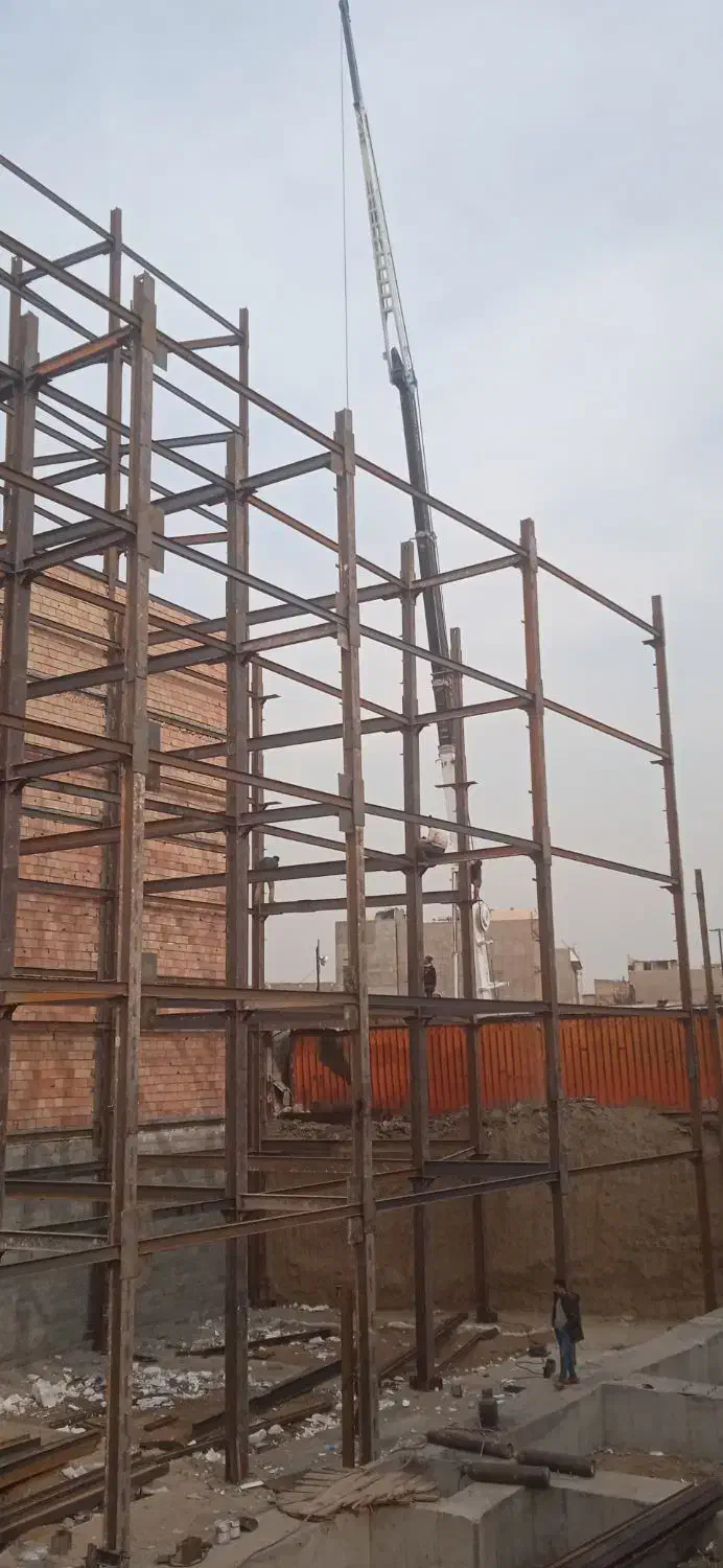 جوشکاری اسکلت فلزی و سازه نگهبان و سوله|خدمات پیشه و مهارت|دزفول, |دیوار