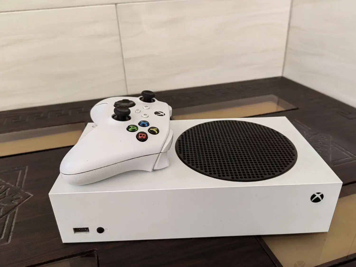 xbox serie s سالم و تمیز|کنسول، بازی ویدئویی و آنلاین|یزد, |دیوار