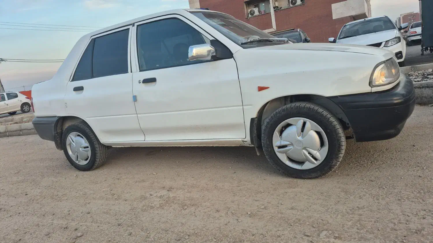 پرایدمدل۹۸کارمندی|خودرو سواری و وانت|اهواز, کمپلو شمالی|دیوار