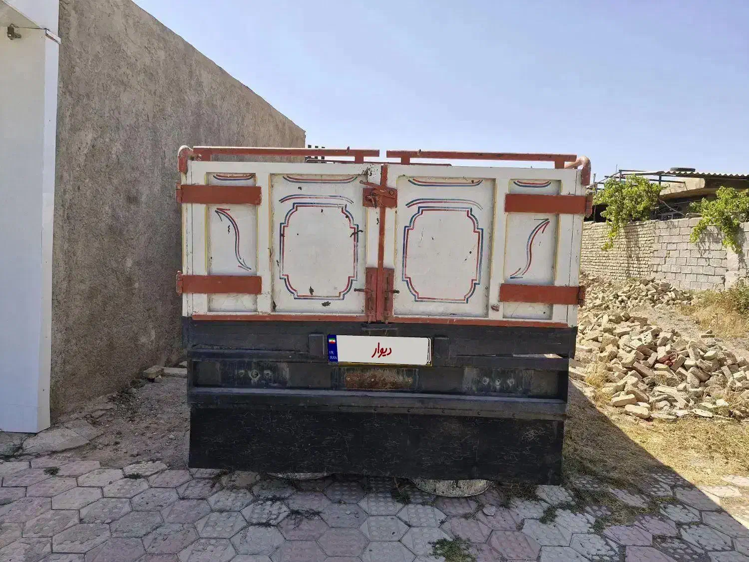 اتاق عقب اسیوزو|خودرو سنگین|الوند, |دیوار