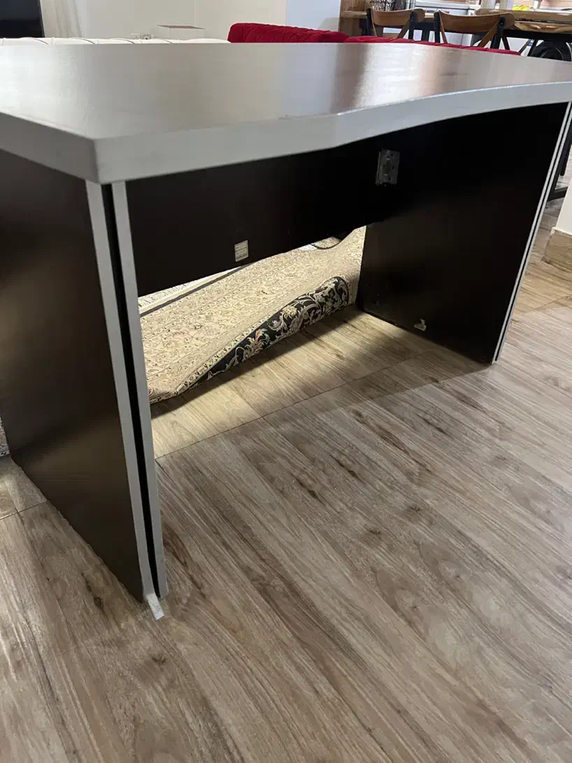 میز اداری همراه شیشه|مبلمان اداری|رشت, فلسطین|دیوار