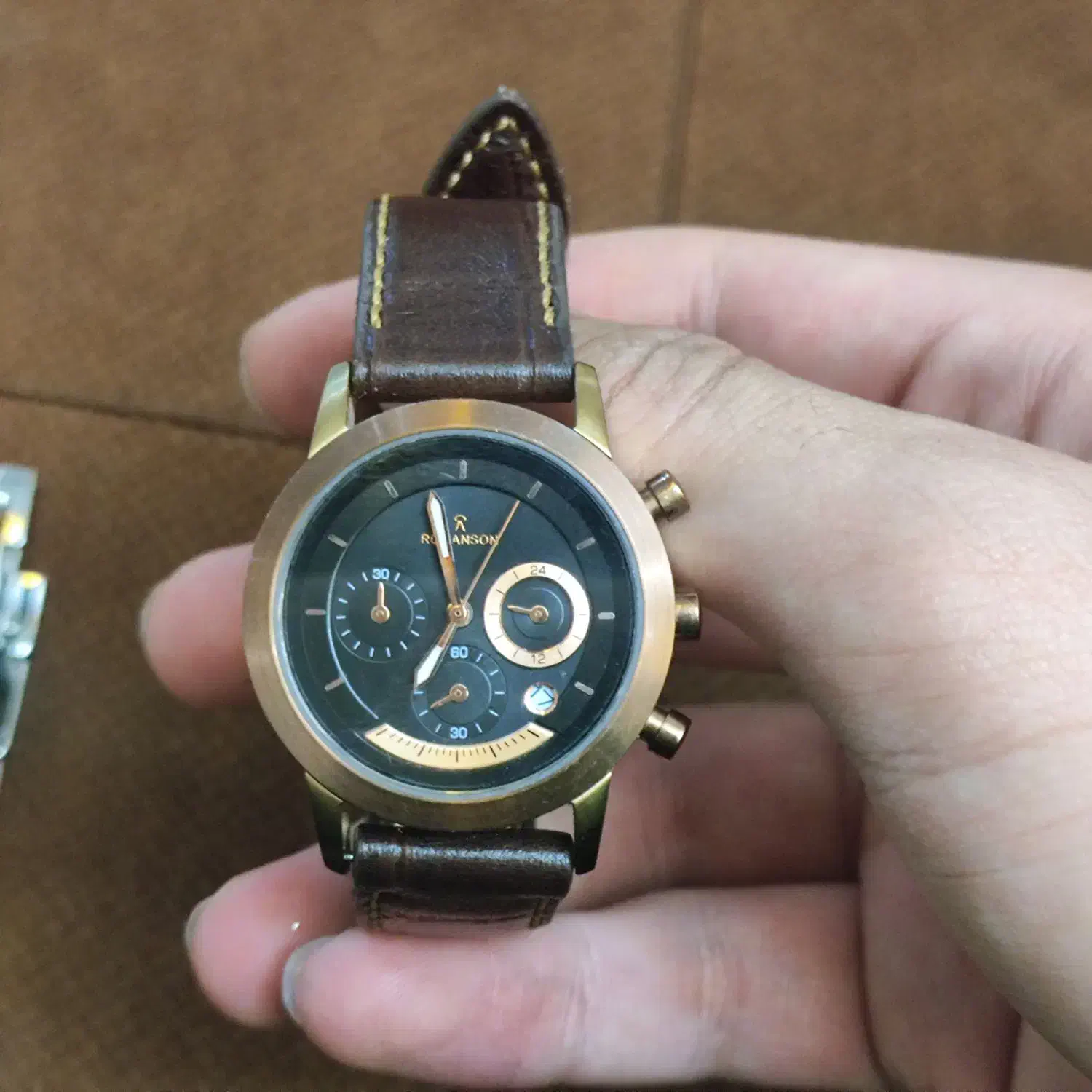 دو عدد ساعت مچی شیک زنانه|ساعت|کرمانشاه, |دیوار