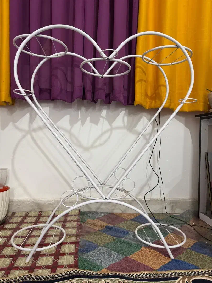 استند گل|گل و گیاه طبیعی|قشم, |دیوار