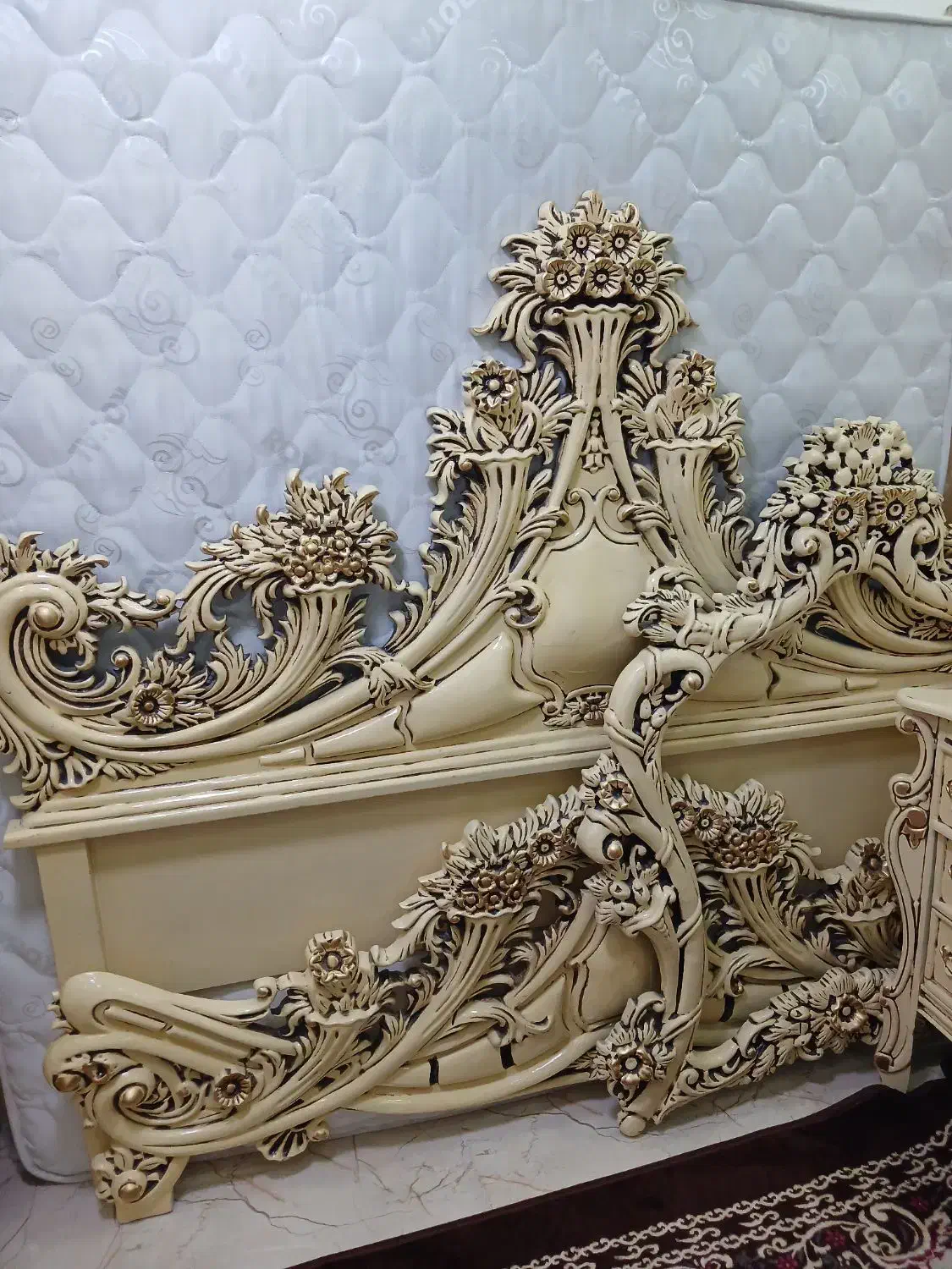 سرویس تخت کامل همراه باتشک|تخت و سرویس خواب|رباط‌کریم, نصیرشهر|دیوار