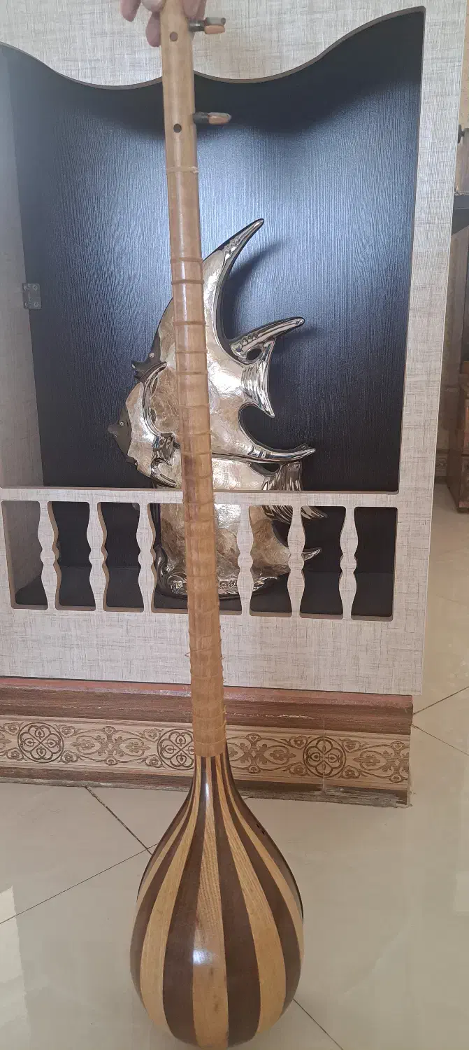 سه تار(۲ عدد)|سازهای سنتی|تهران, فلسطین (میدان انقلاب)|دیوار