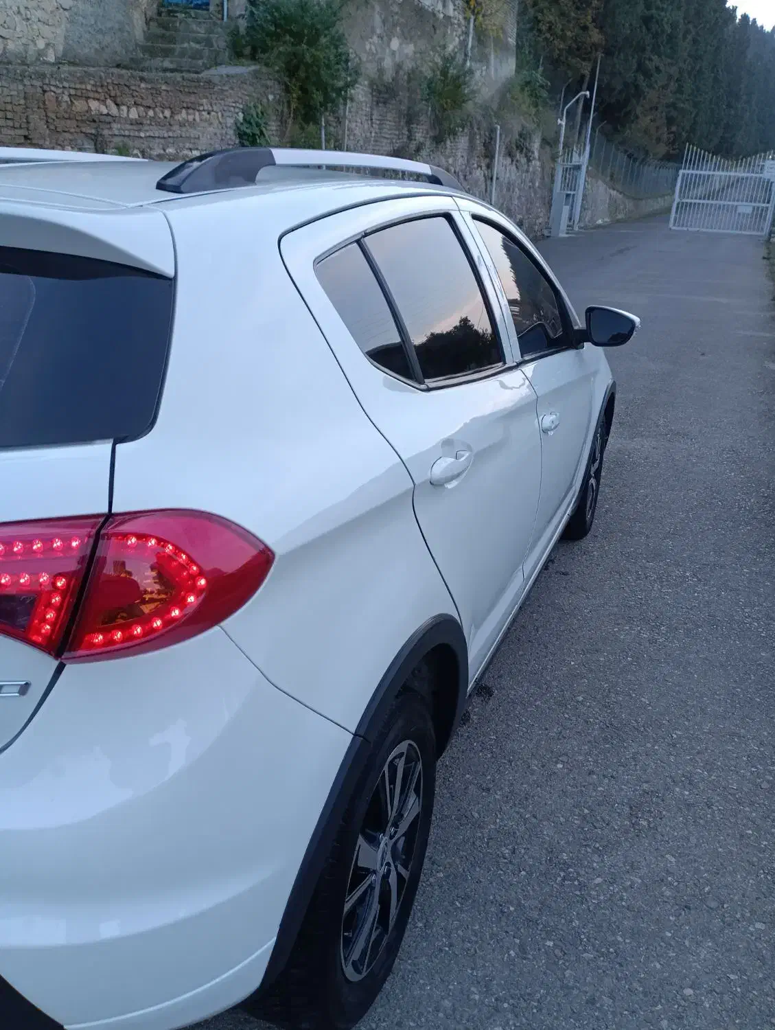 لیفان X50 اتومات|خودرو سواری و وانت|بهشهر, |دیوار