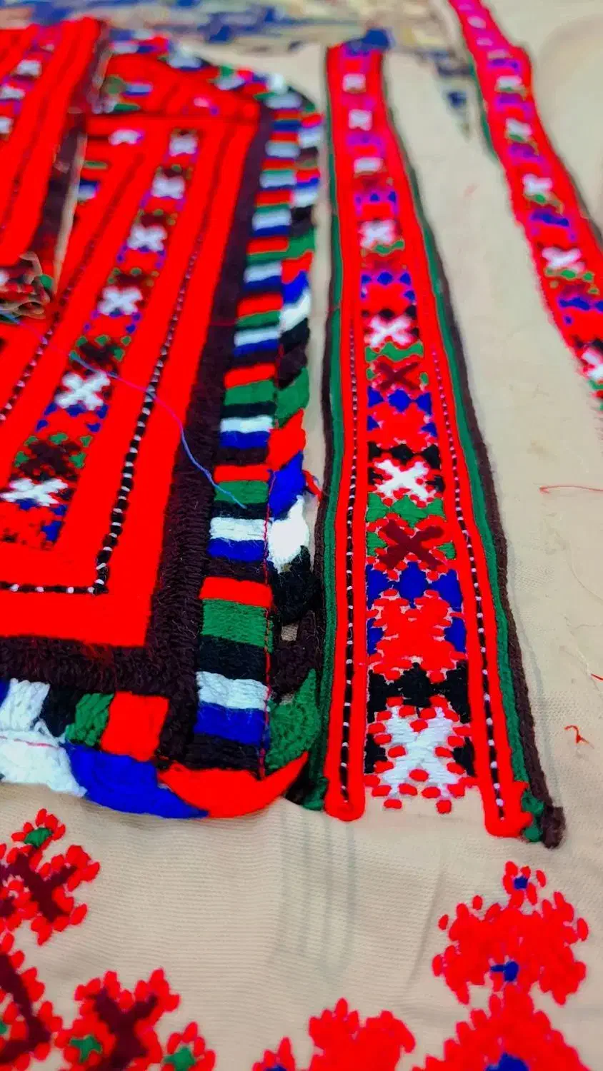 زی‌استین‌دست‌دوز|لباس|چابهار, |دیوار