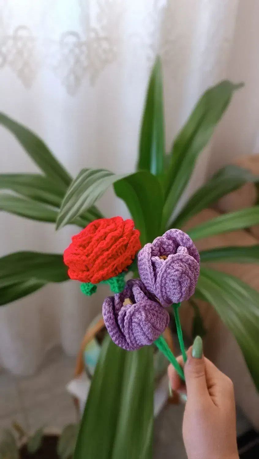 سفارش انواع شاخه گل و دسته گل بافتنی.عمده و تک|گل مصنوعی|شیراز, لاله|دیوار