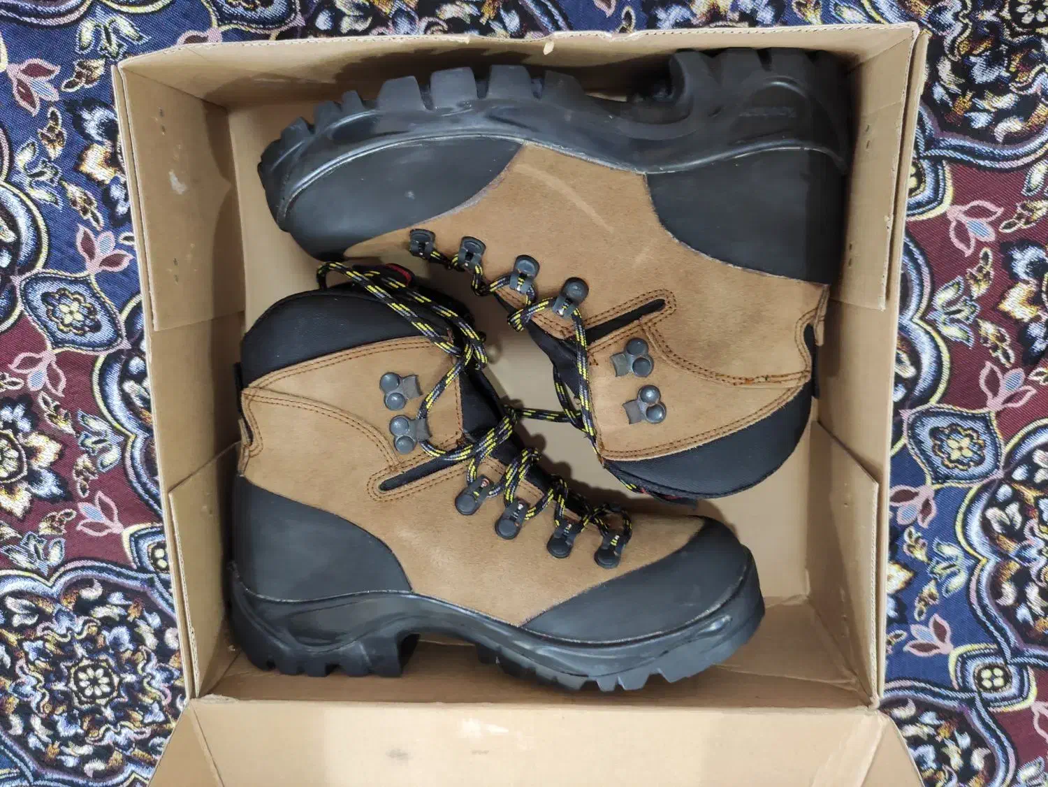 پوتین کوهنوردی ، برندکوهسار ، مدل سفارشی هرم ویژه|کوهنوردی و کمپینگ|شاهین دژ, |دیوار