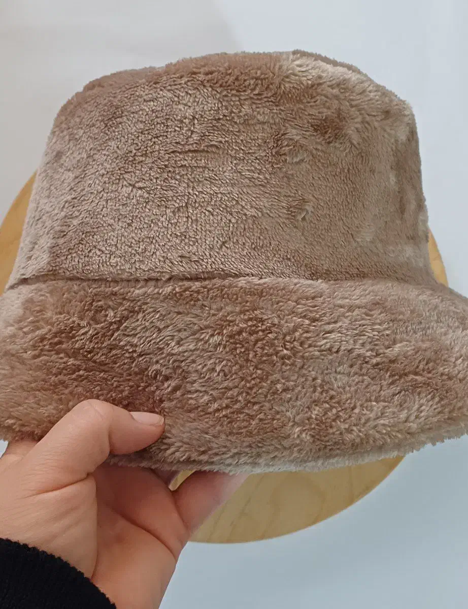 کلاه تدی و گوش گیر|لباس|شیروان (خراسان), |دیوار