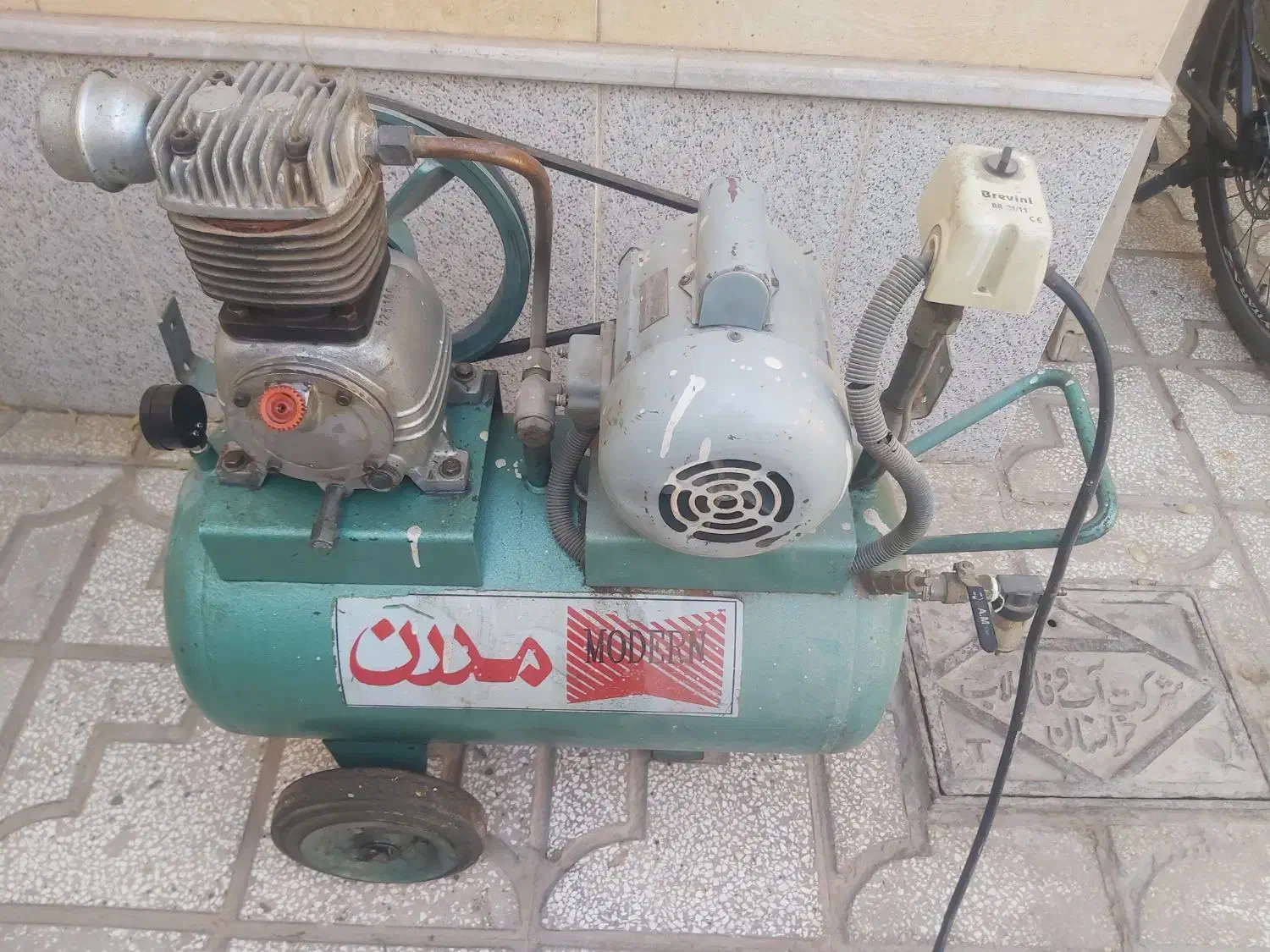 پمپ باد|ابزارآلات|گناباد, |دیوار