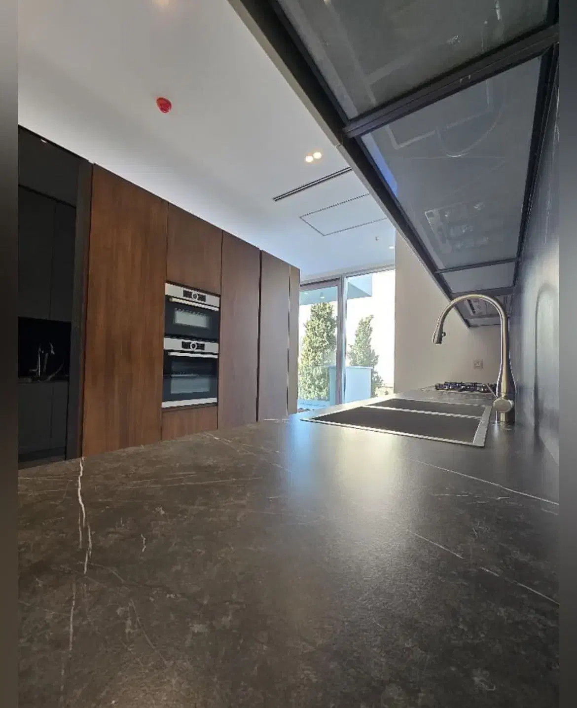 یاسر ۱۷۰متر مدرنتکواحدی ۲پارکینگ سندی|فروش آپارتمان|تهران, نیاوران|دیوار