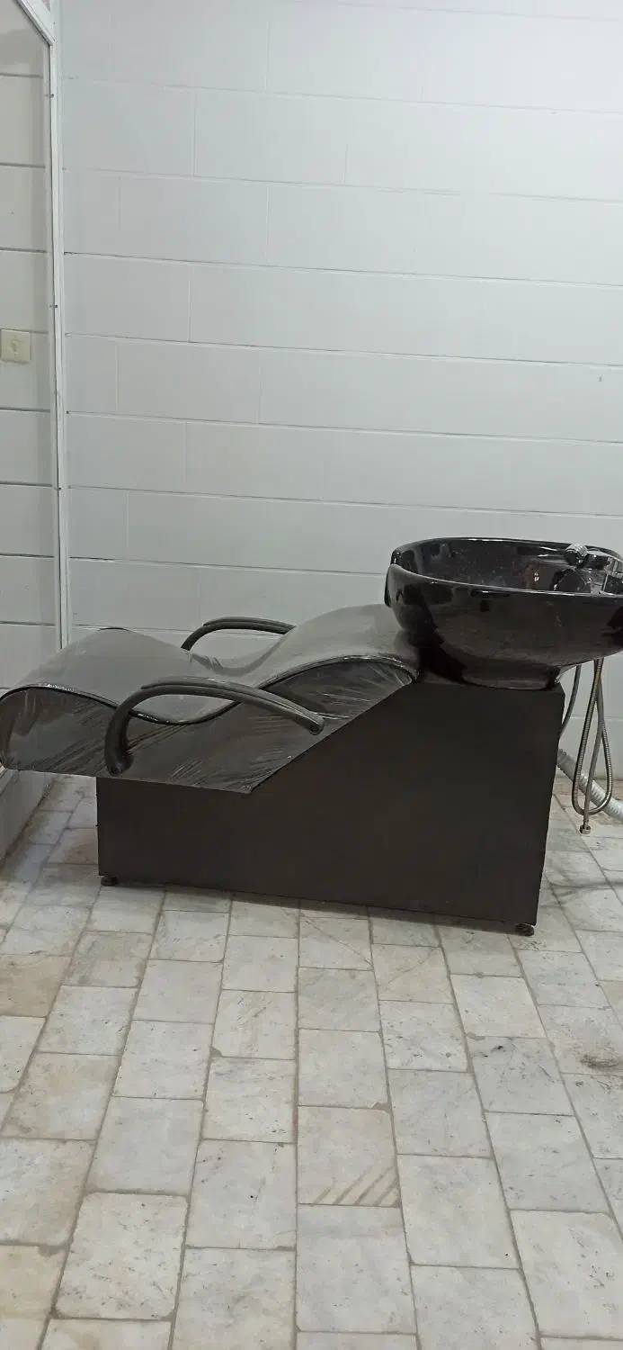 وسایل آرایشگاه|آرایشگاه و سالن‌های زیبایی|طبس, |دیوار