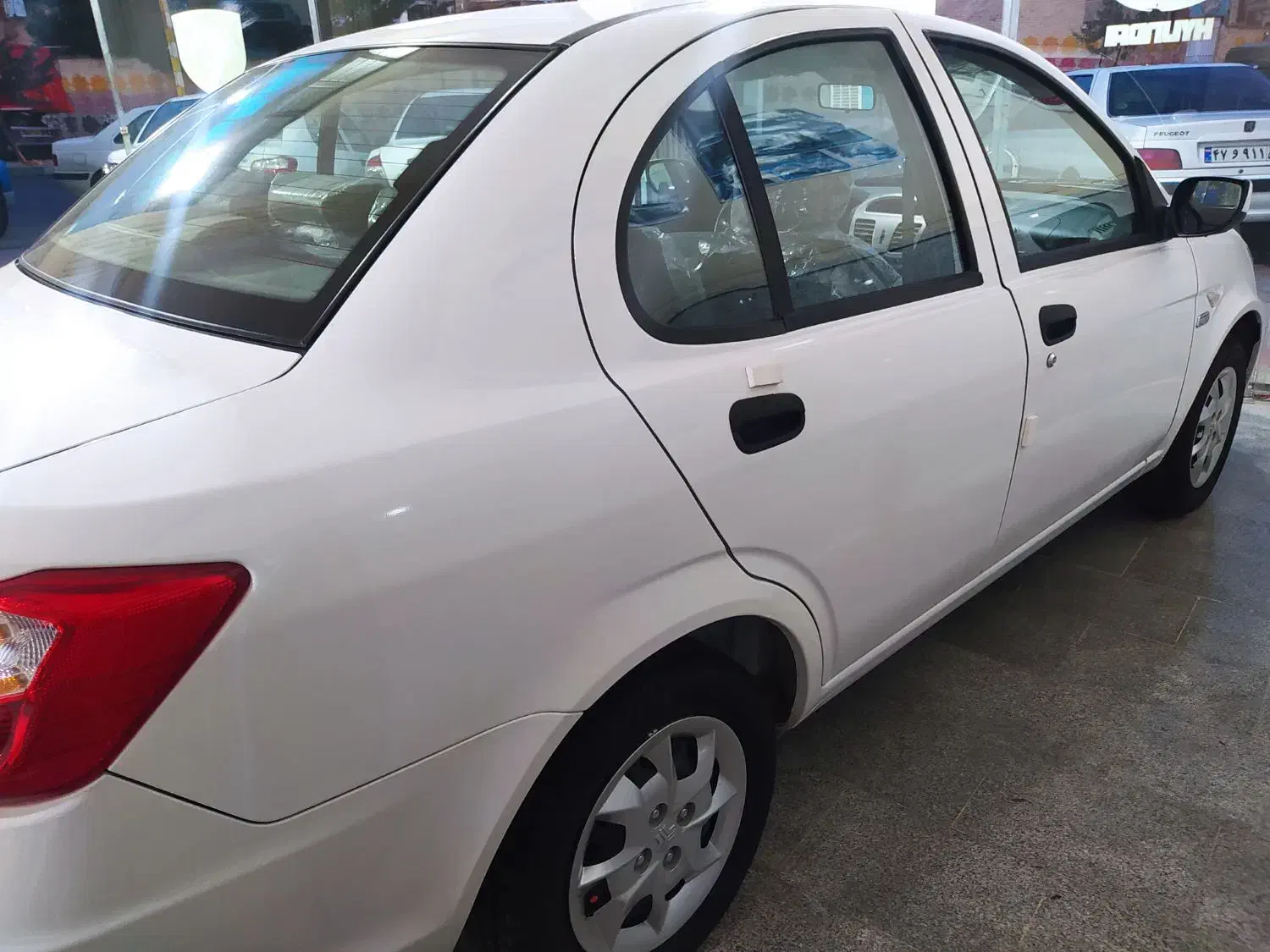 ساینا مدل۱۴۰۲ دوگانه|خودرو سواری و وانت|سنقر, |دیوار