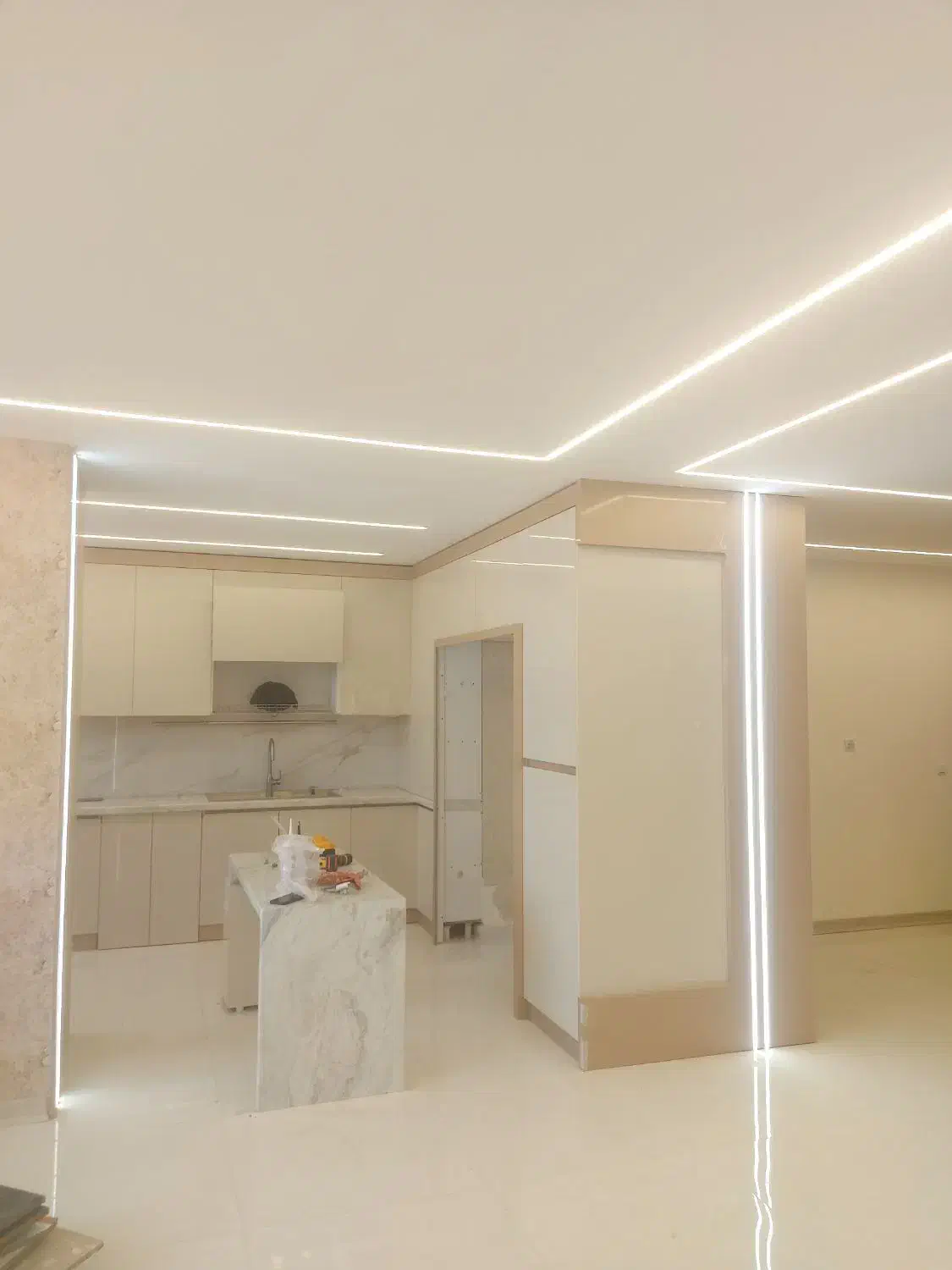 بازسازی کناف نقاشی لاین نوری و تزئینات داخلی|خدمات پیشه و مهارت|شیراز, رازی|دیوار