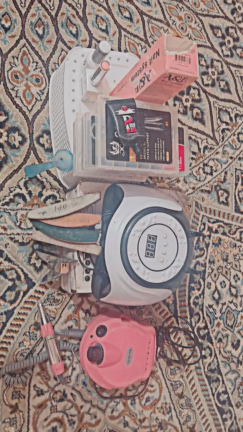 فروش وسیله ناخون کاری در حد نو|آرایشی، بهداشتی، درمانی|جیرفت, |دیوار