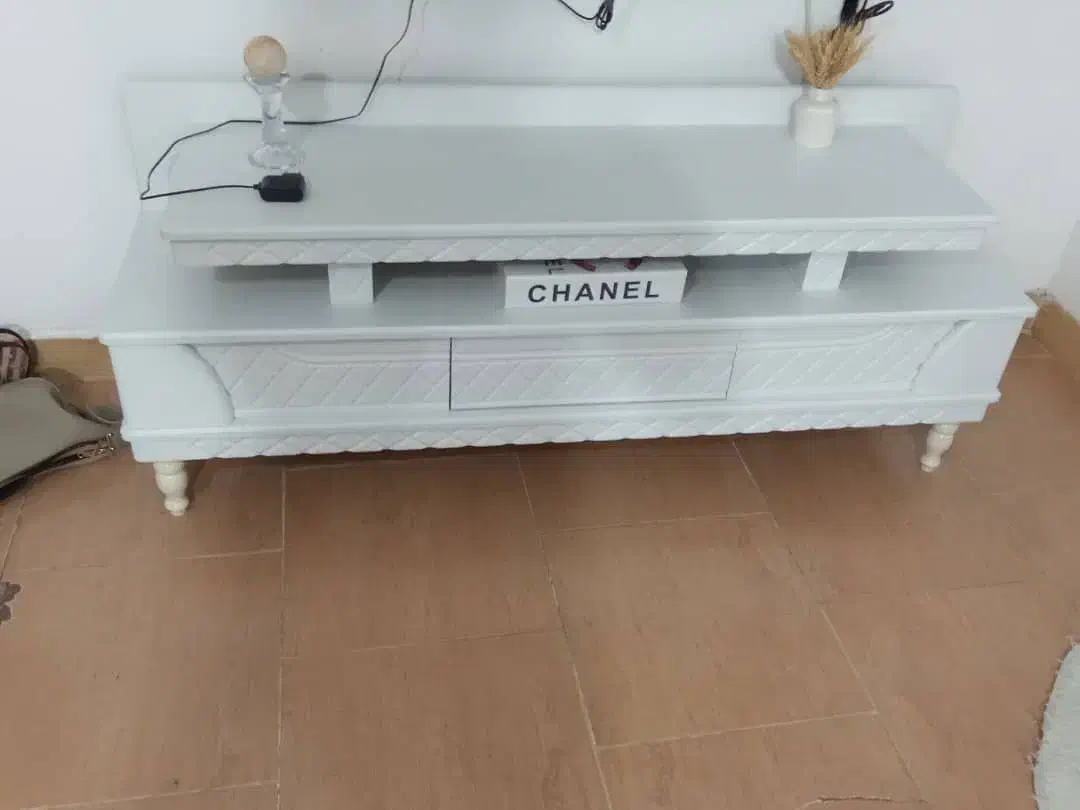 میز تلویزیون کاملا سالم|میز تلویزیون|رشت, پل تالشان|دیوار