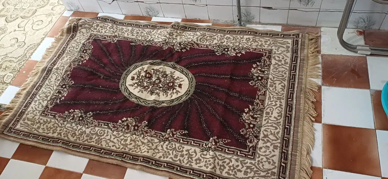 یک تخته فرش ماشینی|فرش|کرمانشاه, |دیوار